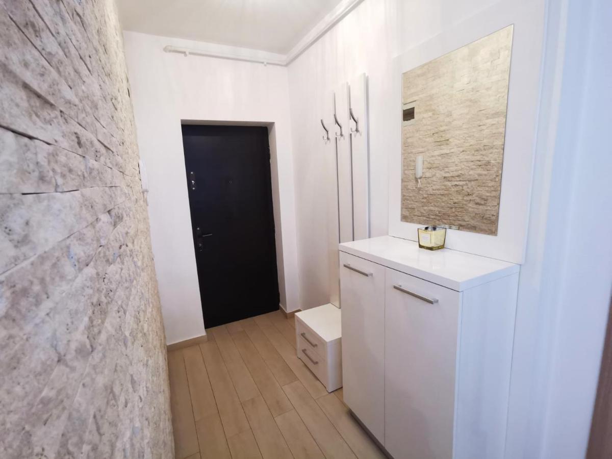 Contemporary Central Apartment In Cluj Napoca Exterior foto