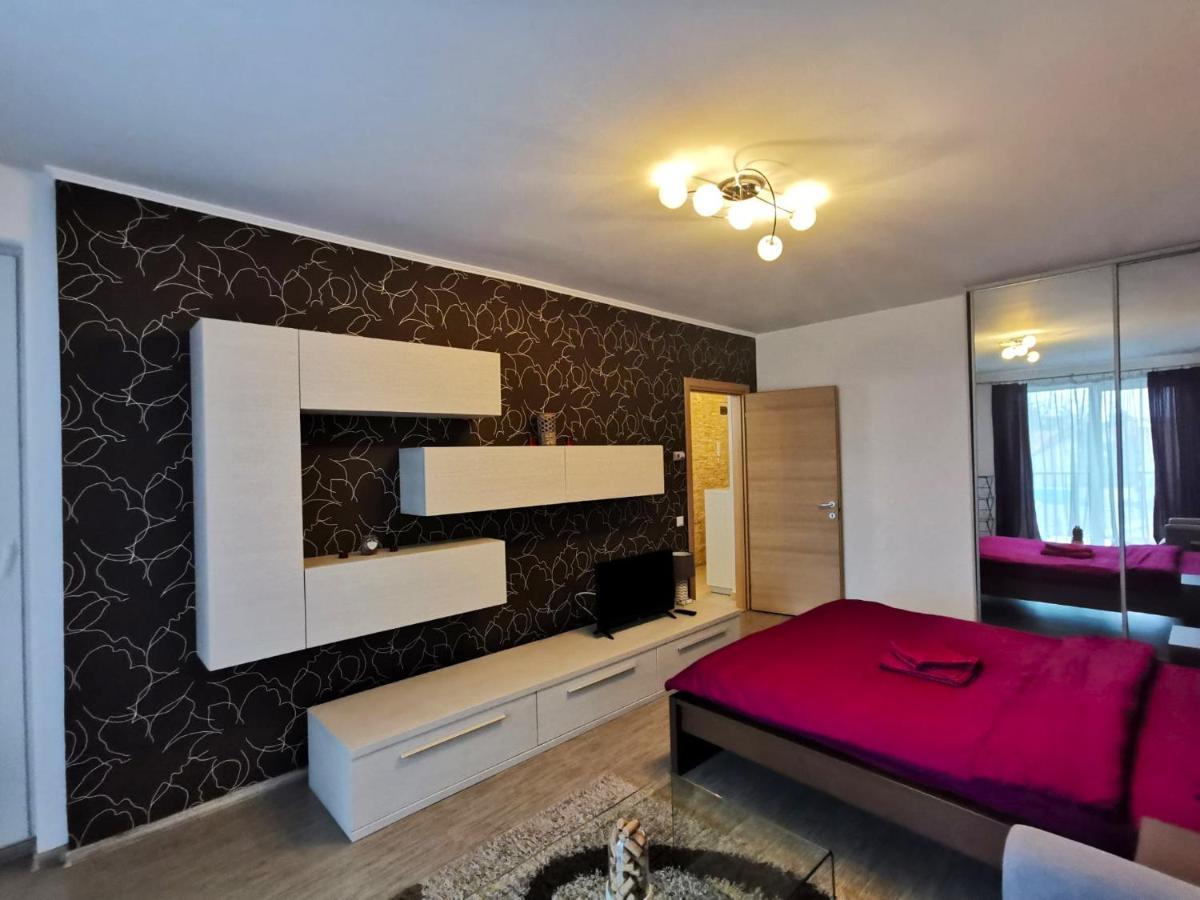 Contemporary Central Apartment In Cluj Napoca Exterior foto