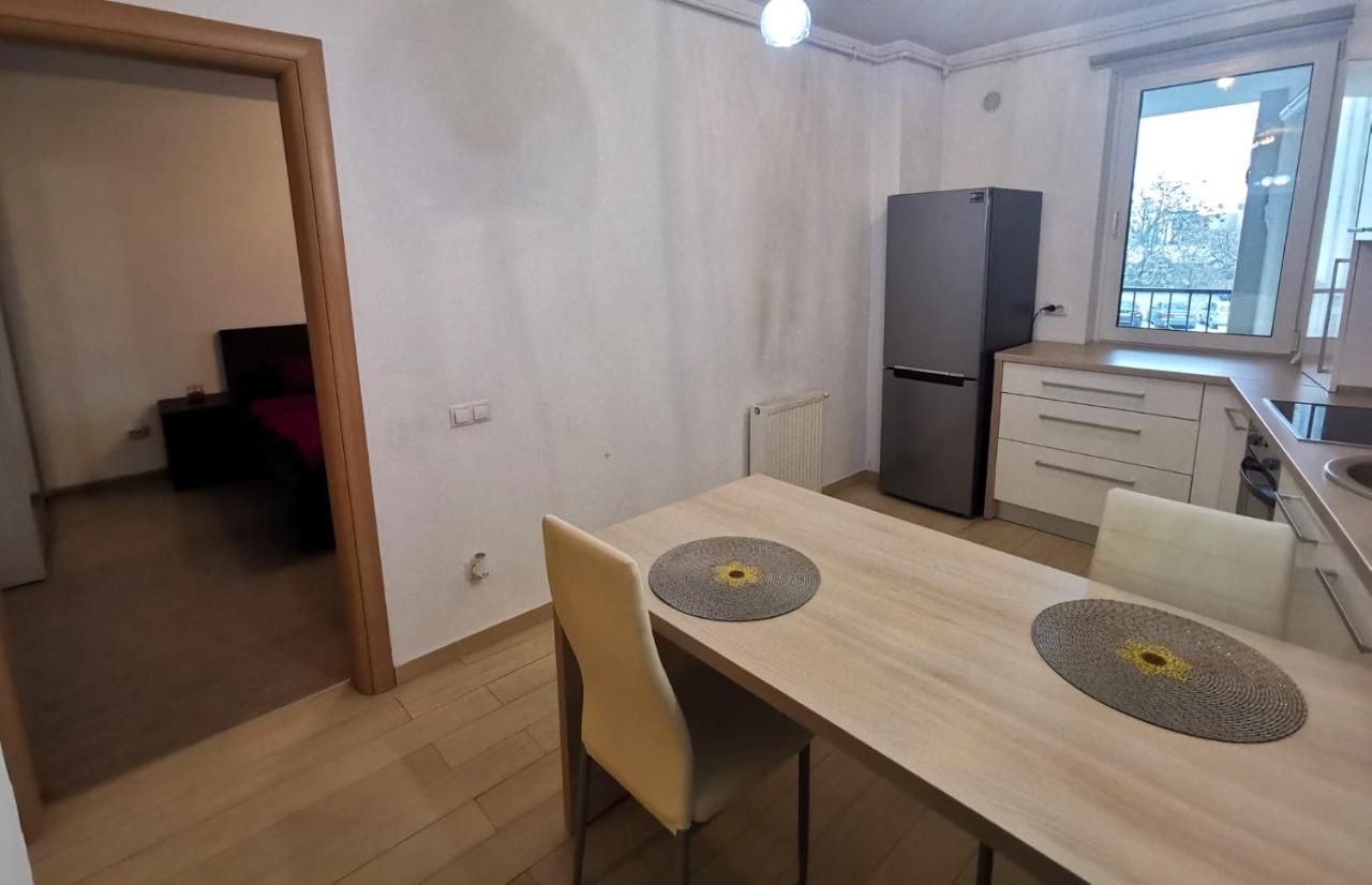 Contemporary Central Apartment In Cluj Napoca Exterior foto